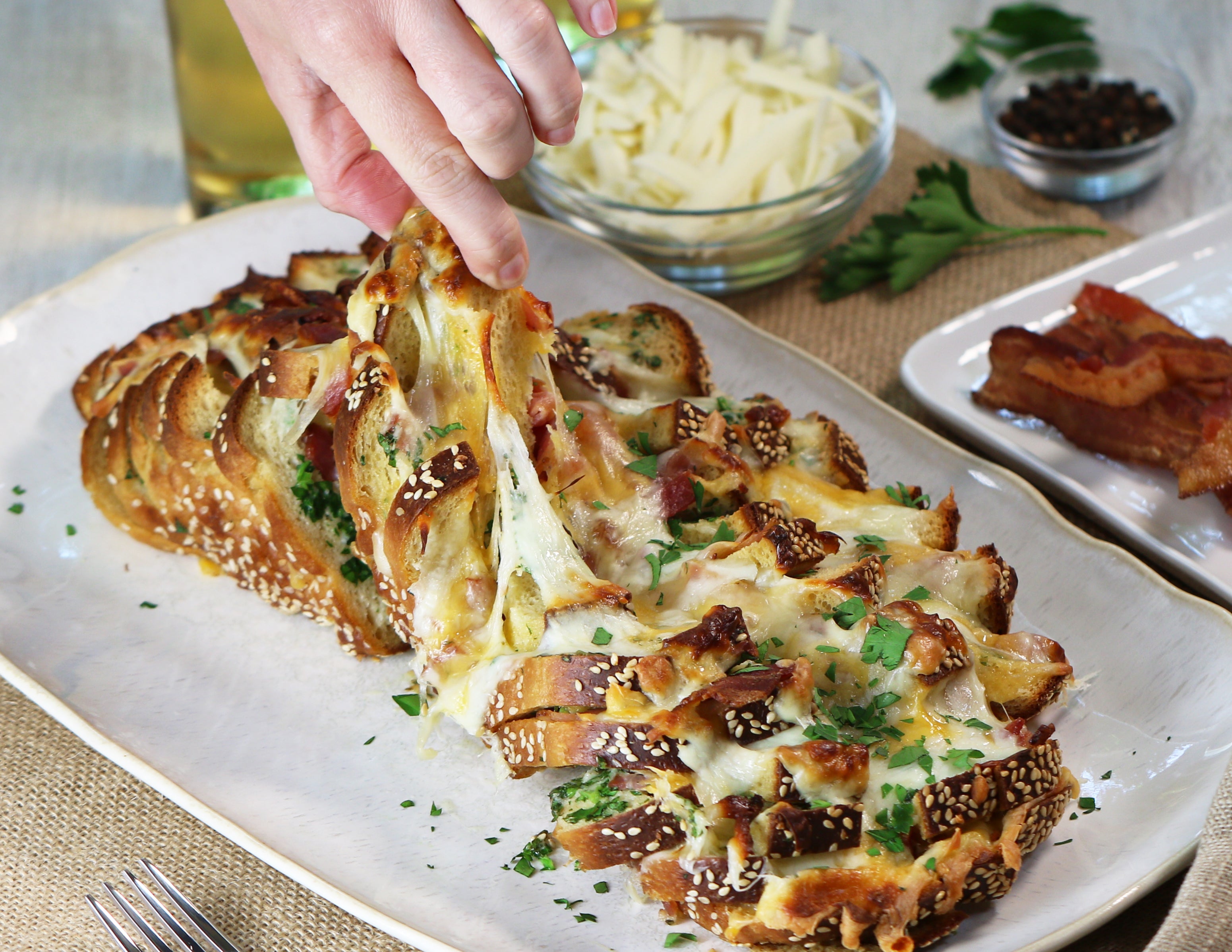 Pull-Apart Pesto Cheesy Bread