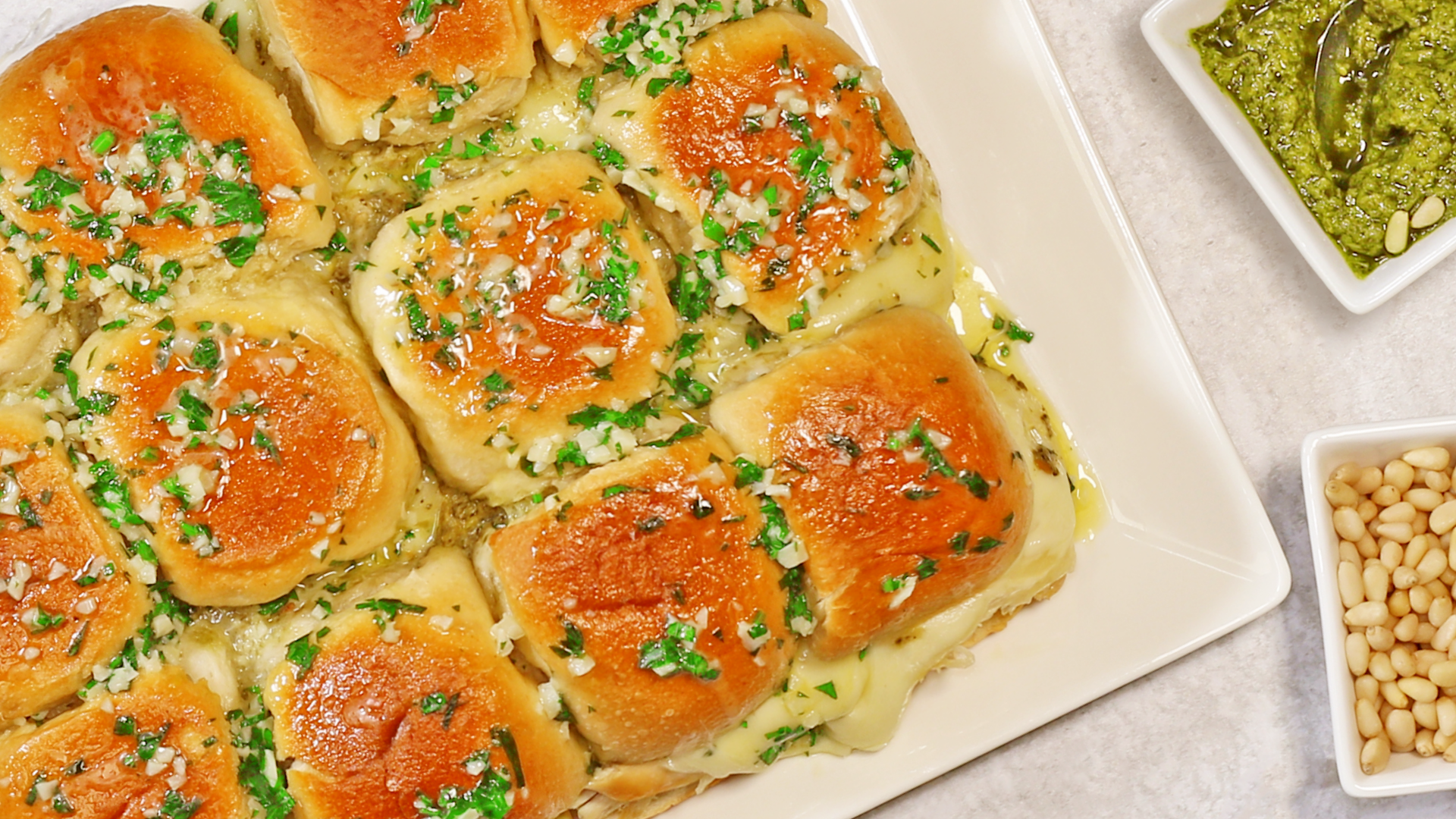 Cheesy Garlic & Pesto Chicken Sliders